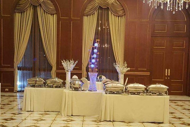 فصل طاولات البوفيه