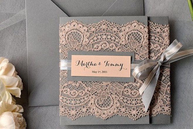 دعوة زفاف الدانتيل