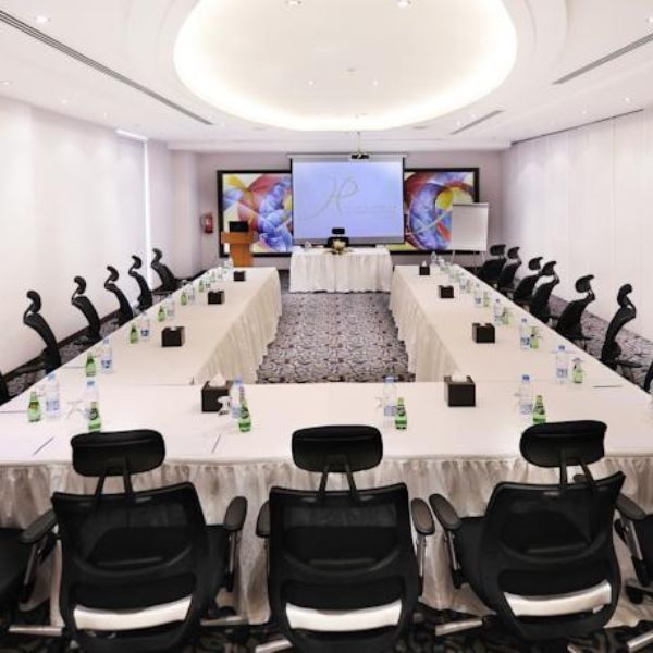 فندق قصر الحمرا - وارويك