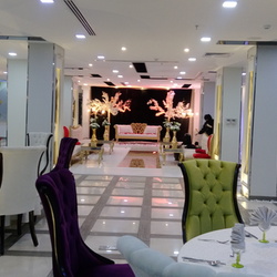 فندق ميرال كراون