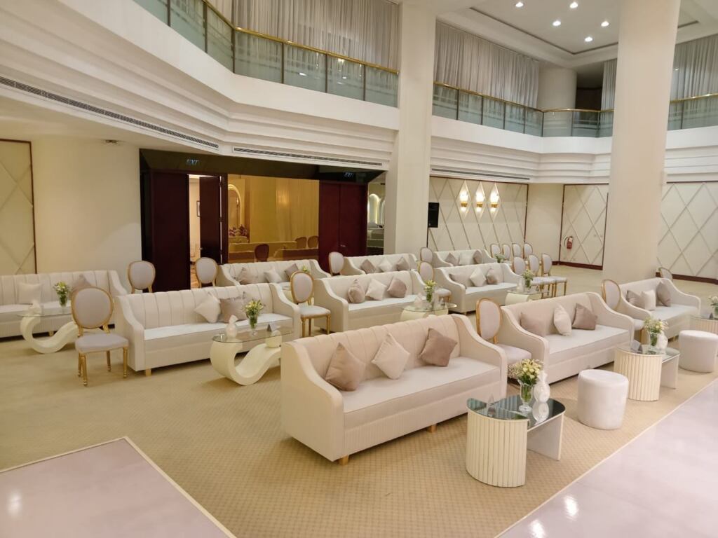 فندق هوليداي ان العليا