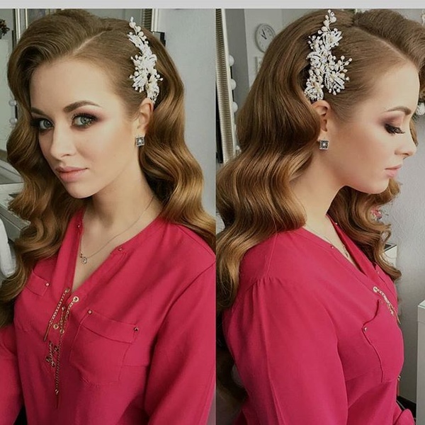 مشغل لمسات عائشة