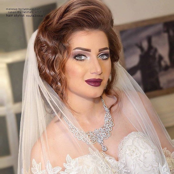 فاطمة سعود خبيرة تجميل