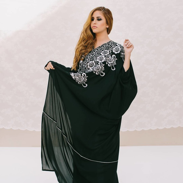 عبايات عبايلا