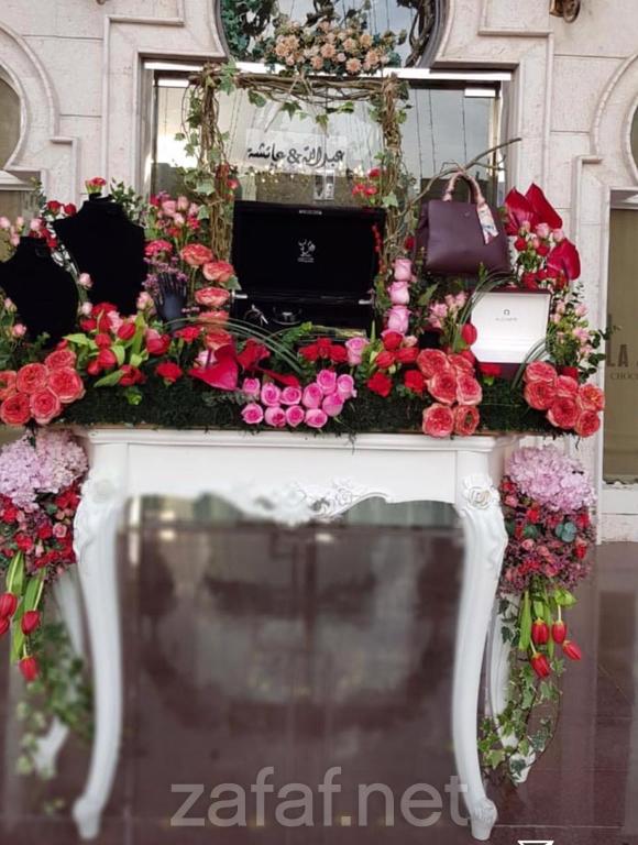 فيوليت فلاور لتنسيق الحفلات