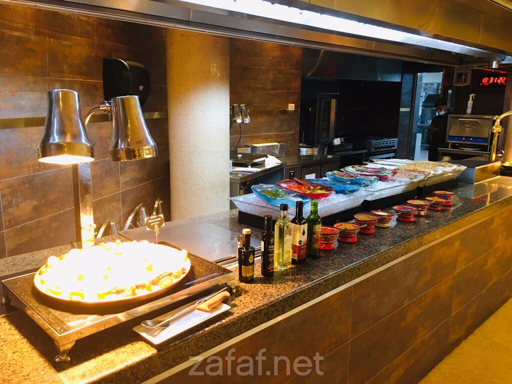 بوفيه فندق انتركونتيننتال الرياض للحفلات الخارجية