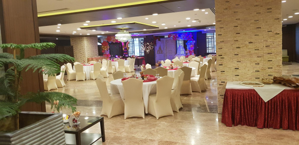 فندق كراون بلازا المدينة