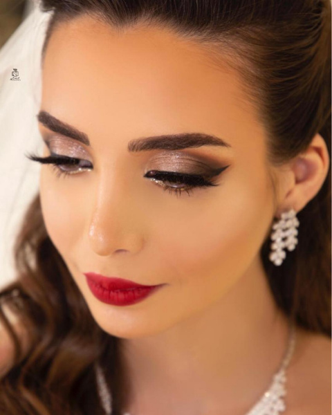 حنان العمار خبيرة تجميل