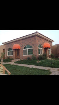 شاليهات و منتجع نيفار التوت