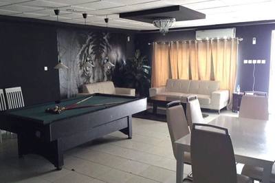 شاليه بلاك جولدن