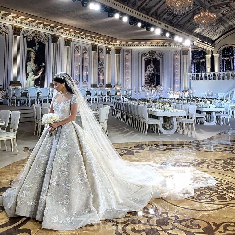 معرض بن علي للازياء