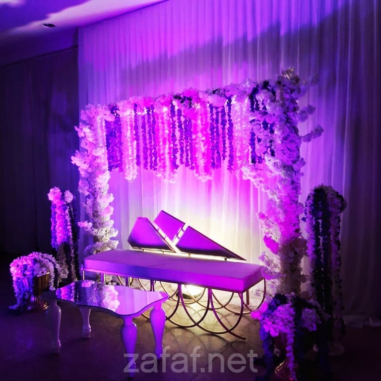 بارتي في أي بي