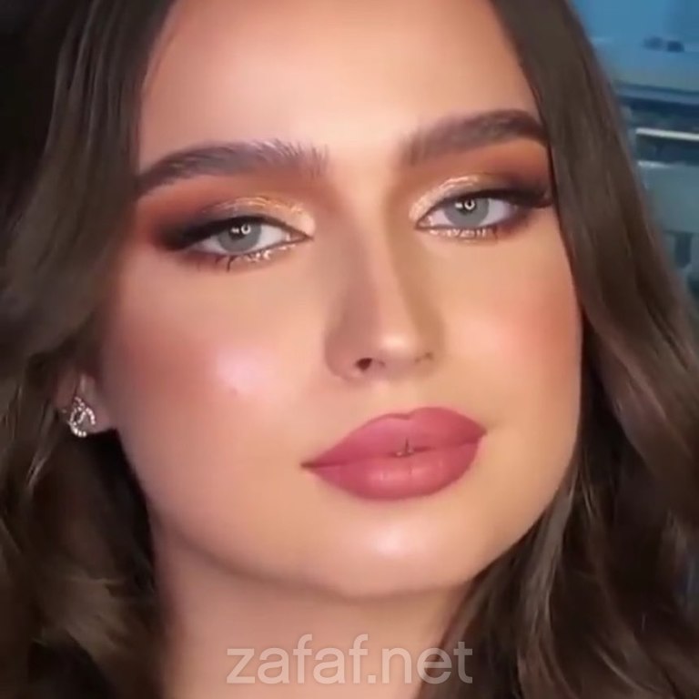 ميك اب ارتست جواهر