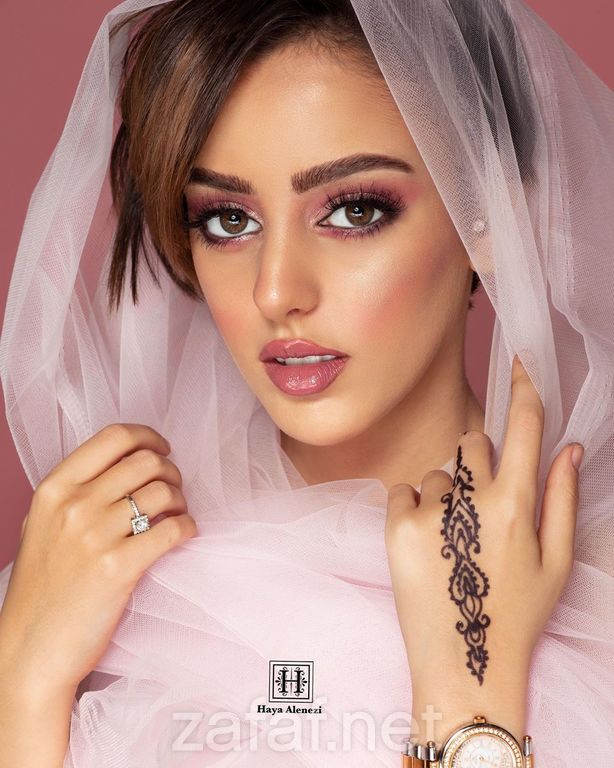 هيا ميك أب أرتست