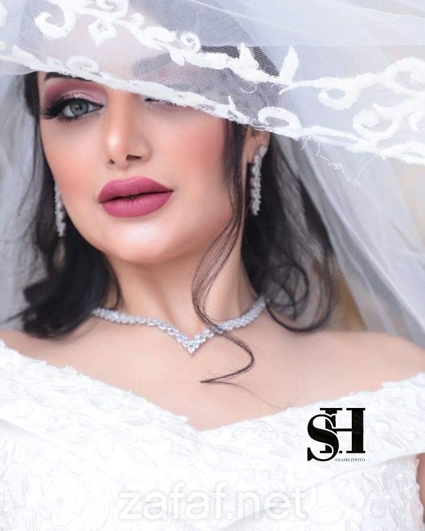 المصورة شمس