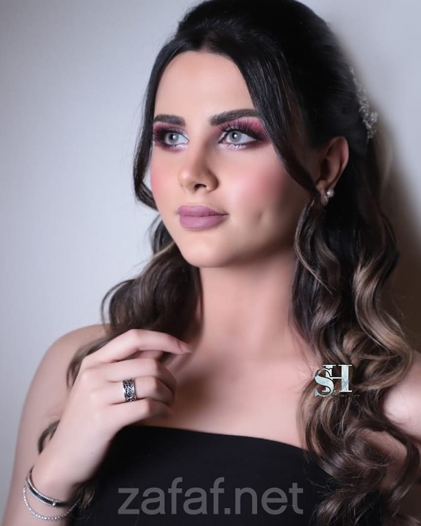 المصورة شمس