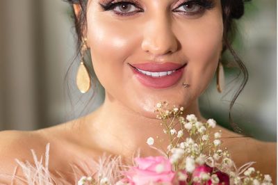 المصورة الفوتوغرافية حنان