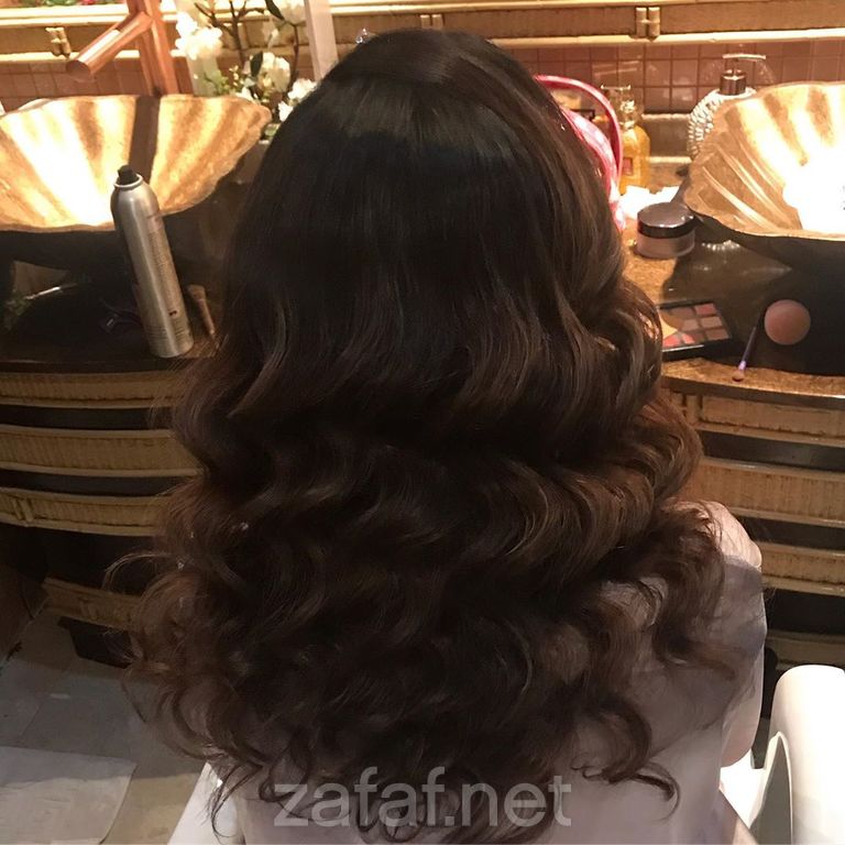 مصففة الشعر هبة