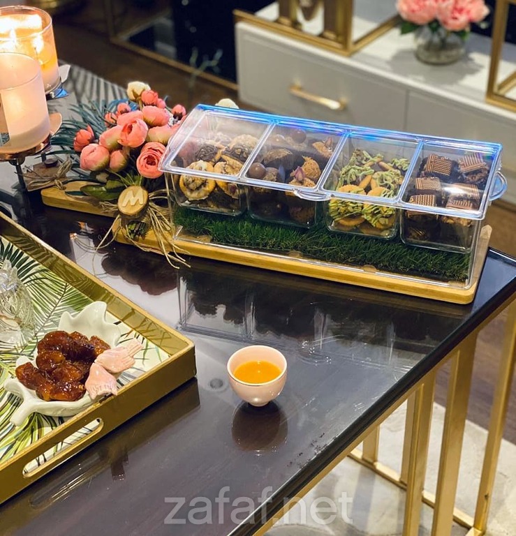خبيرة الشعر زينب