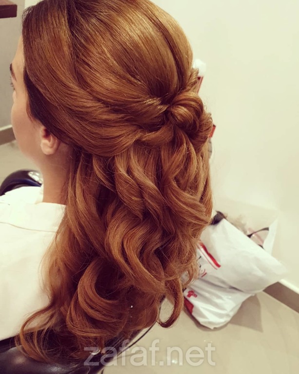 مصففة الشعر سمر