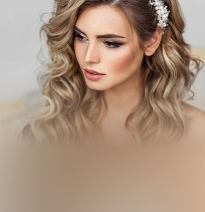 كوافيرة منى