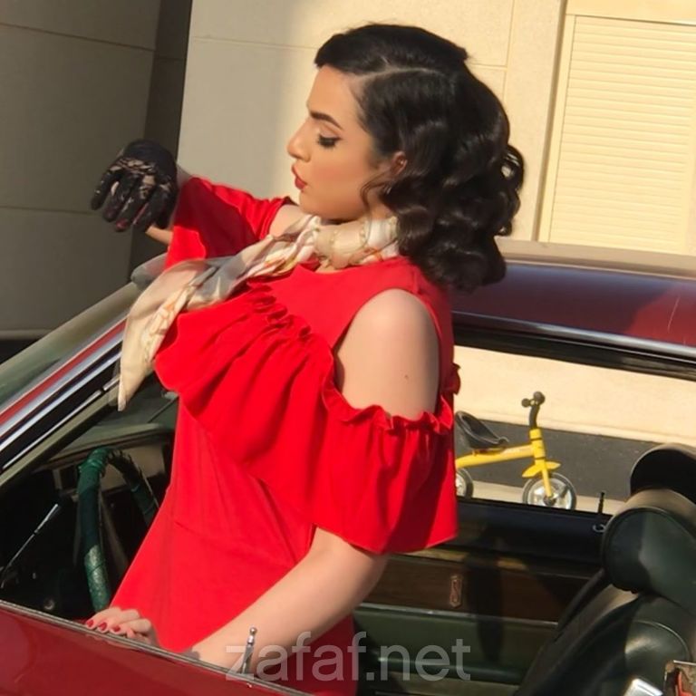 كوافيرة منى