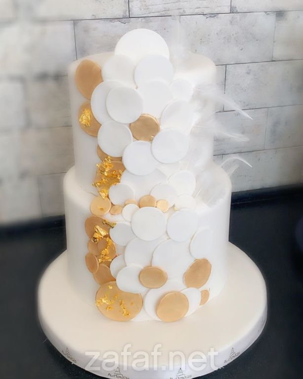 كيك وكافيه لوز