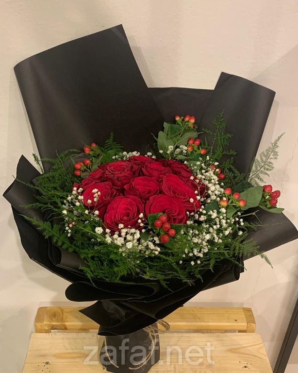 لمسة بالون للورود