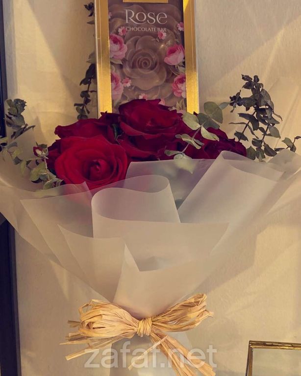 لمسة بالون للورود