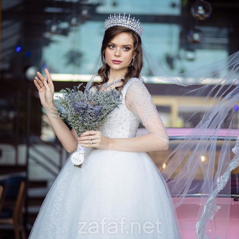 منى العوهلي