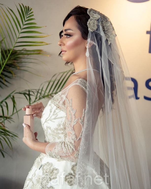 منى العوهلي