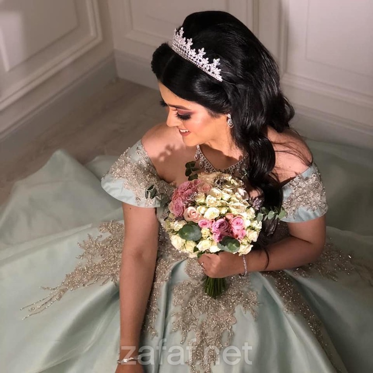 فوزية خبيرة الشعر