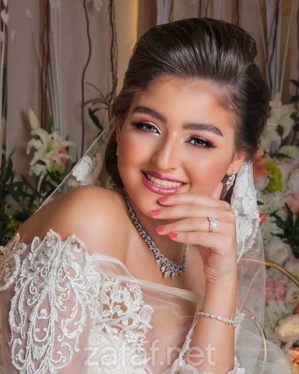 فوزية خبيرة الشعر