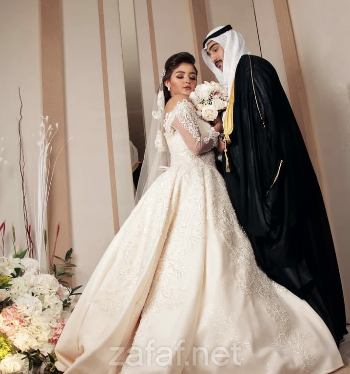 فوزية خبيرة الشعر