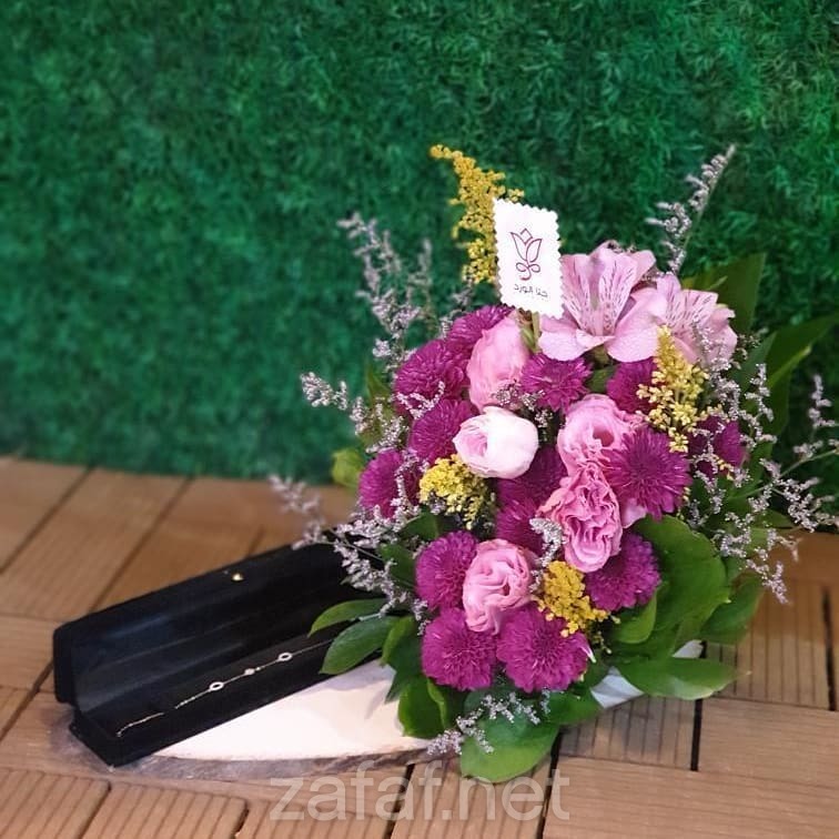 حلا الورد لتنسيق الهدايا و الورود