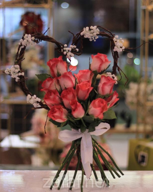 محل رونق للورد الطبيعي