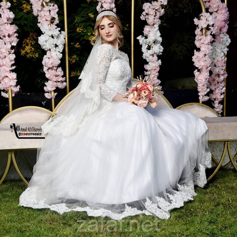 المصورة امل غريب