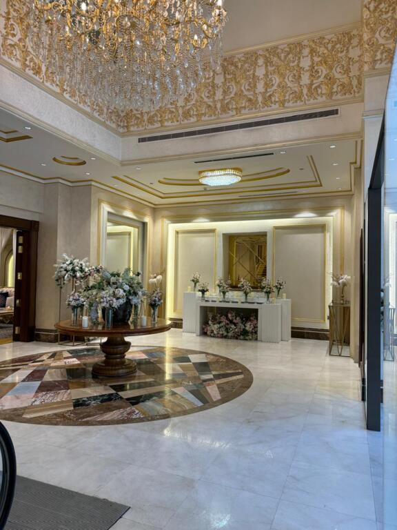 فندق اريديوم السبعين