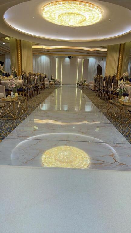 فندق اريديوم السبعين