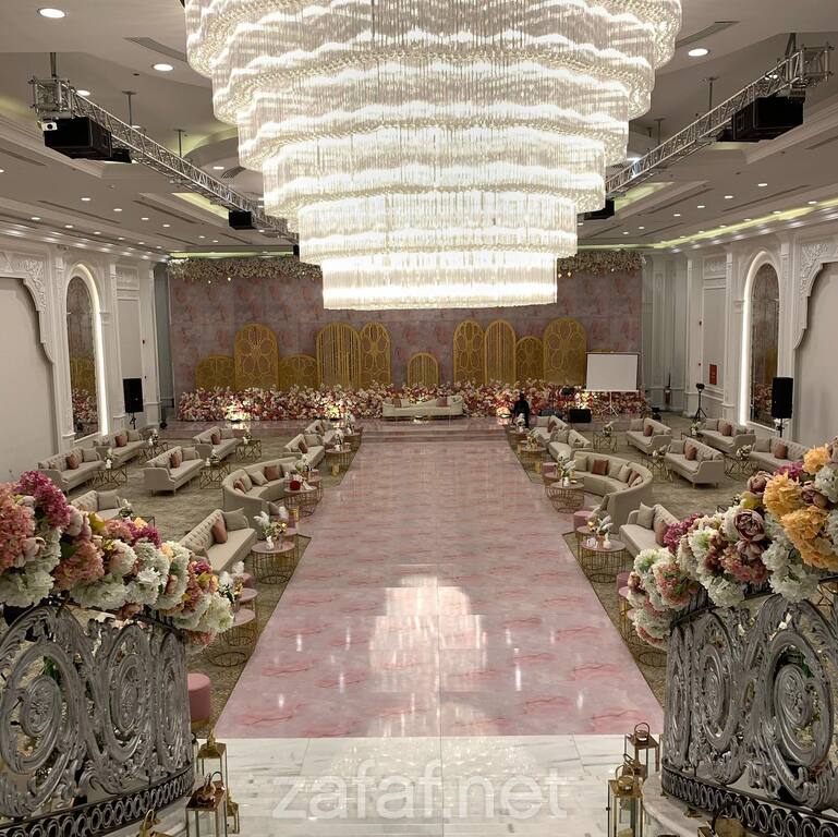 قاعة لافيورا