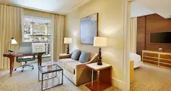 فندق كونراد