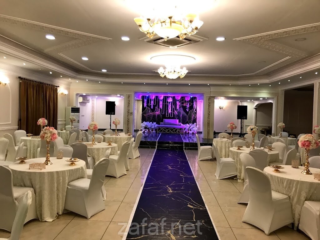 قاعة الرمال الذهبية