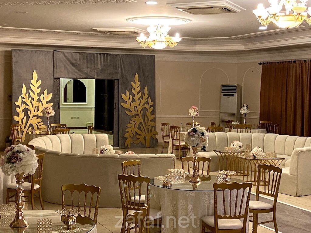 قاعة الرمال الذهبية