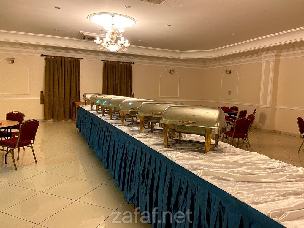 قاعة الرمال الذهبية