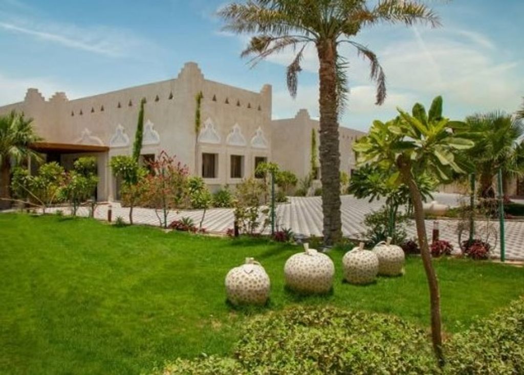 منتجع واحة وقصر سالمية