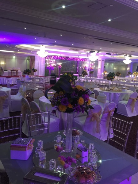 هوليدي ان السلام جدة