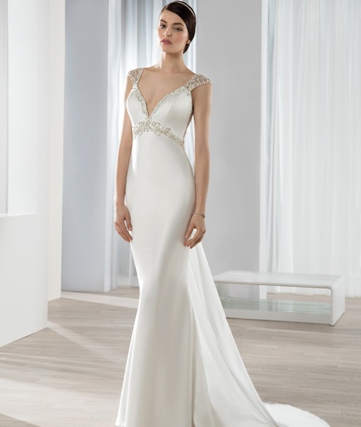 ديمتريوس لفساتين الزفاف