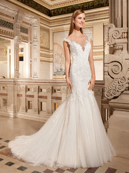 فساتين زواج دانتيل وتول ناعمه ديمتريوس 2015