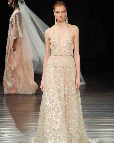 نعيم خان فساتين زفاف ناعمه