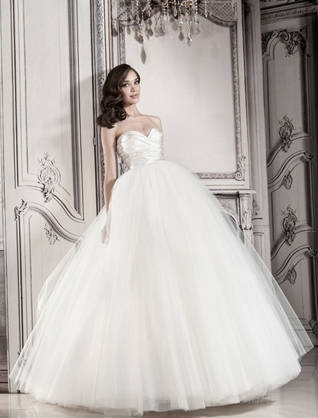 فساتين اعراس ناعمه